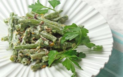 Salat von grünen Bohnen mit Orangen-Petersiliencreme