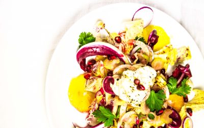 Ein wintermärchenverdächtiger Salat mit Seeteufel, Granatapfel und Orange