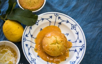 Warme kleine Limettenkuchen mit einer Creme aus Blutorangen und Amalfi Zitronen