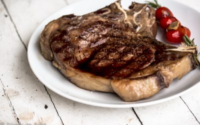 Fleischlust für Liebhaber – dry aged Rib Eye von der Färse