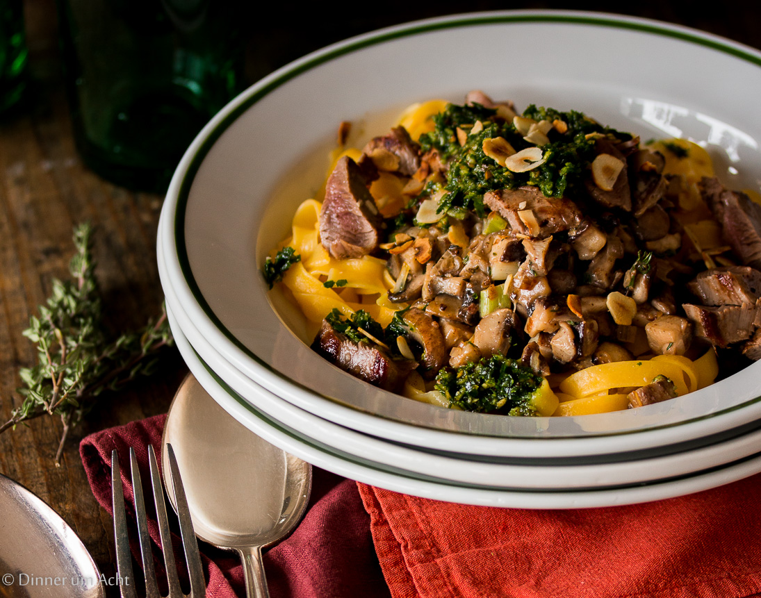 Üppige Feste und jetzt die Reste – Tagliatelle mit Reh Filet, Pilzen ...