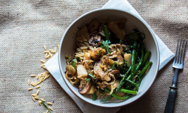 Winzige Nudeln, frische Mairübchen und der erste Spargel