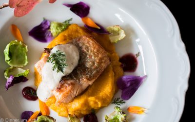 Saibling auf Möhren-Eukalyptus Püree mit Gewürzpflaumen Mus und Pastinakenschaum zu badischem Weißburgunder  [DER BADISCHE WEIN PRÄSENTIERT: FÜNF GÄNGE – EIN GENUSS]