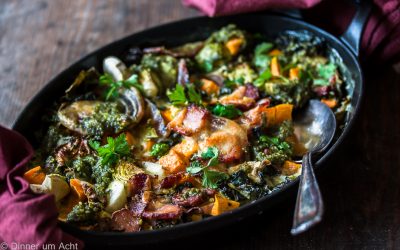 Gratin aus verschiedenen Wintergemüsen, Schnittlauch Pesto und Speck Sauce