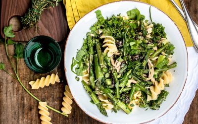 Frühlingsgefühle – Pasta mit frischen Morcheln, grünem Spargel und einer Kerbel-Sauerampfersahne