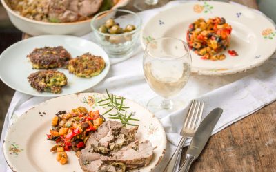 Kräuterbraten vom schwäbisch-hällischen Schwein mit Pastis, Olivengemüse und Zucchini-Minz-Puffer