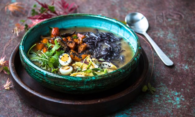 Einstimmung auf Japan mit herbstlicher Miso Ramen Soup und wie es ist, wenn man plötzlich ohne Geld am Gate steht
