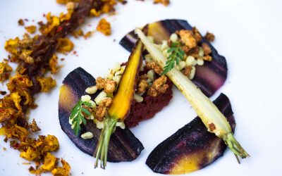 Ofengeröstete Möhren mit Enten-Karotten-Crumble und Zitronen Graupen