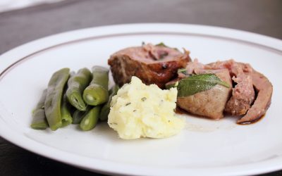 Ins Netz gegangen – Kalbsleberrouladen mit Rosmarin-Kartoffelpüree