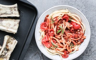 „Mac’n Marrow“ Maccaroni mit Tomaten und gerösteten Markknochen