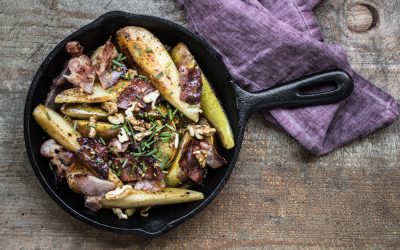 Gebratene Birnen mit Speck, Walnüssen und Senf-Dressing