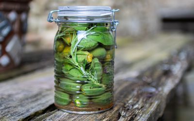 Eingelegte grüne Mandeln