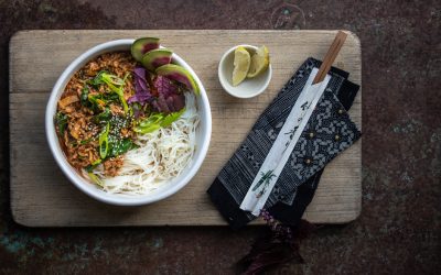 Schnelle Miso „Bolognese“ mit fermentierter Chilisauce