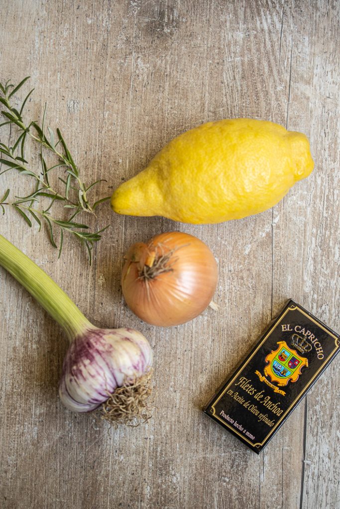 Hühnchen mit Anchovis, Zitrone und Rosmarin - Dinner um Acht